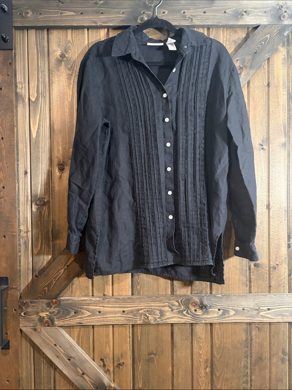 Liz Claiborne Black Pintuck Button-Front Shirt